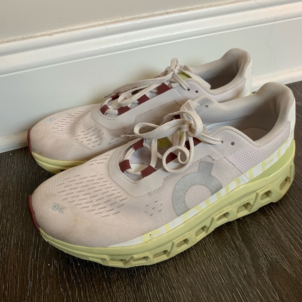 Women's On Cloud Shoes